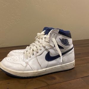 Air Jordan 1 metallic navy